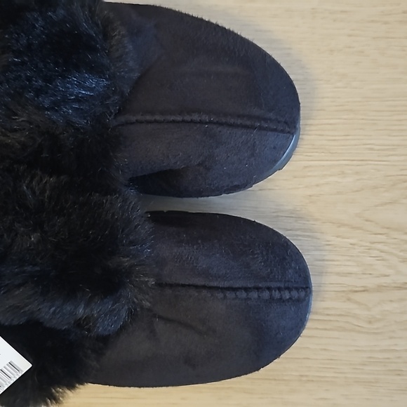 NWT Soul Mates Faux Fur Slippers. SIZE 9. Black - Picture 4 of 9